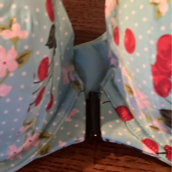 Torrid 40c bra - Picture 2 of 3